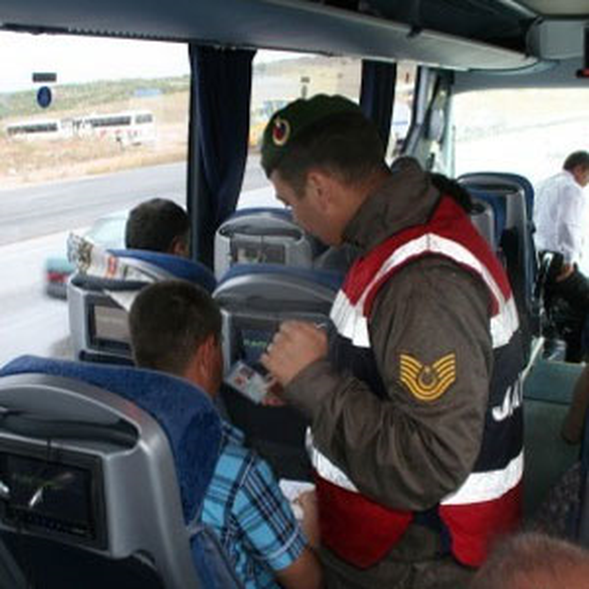Jandarmadan 1 Milyon 966 Bin Kişiye Kimlik Kontrolü