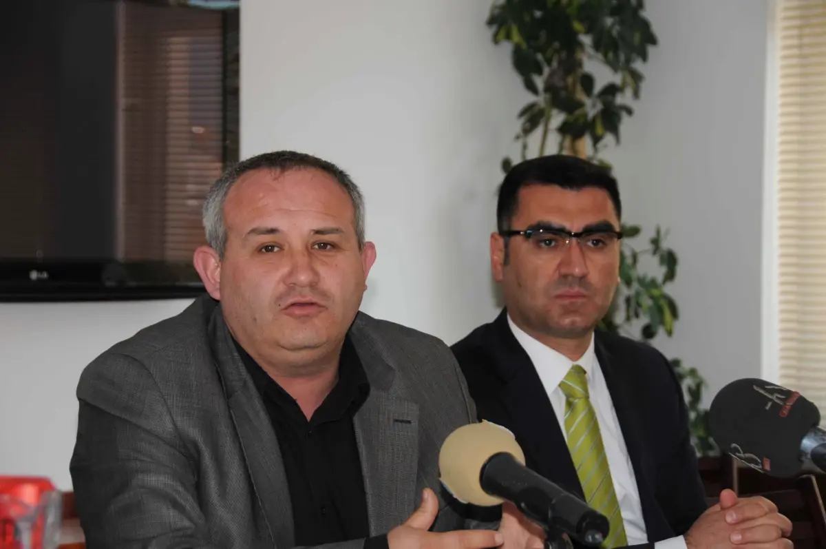 Marmaris Orman İşletme Müdürlüğü\'nden Basra Böceği Çalışması