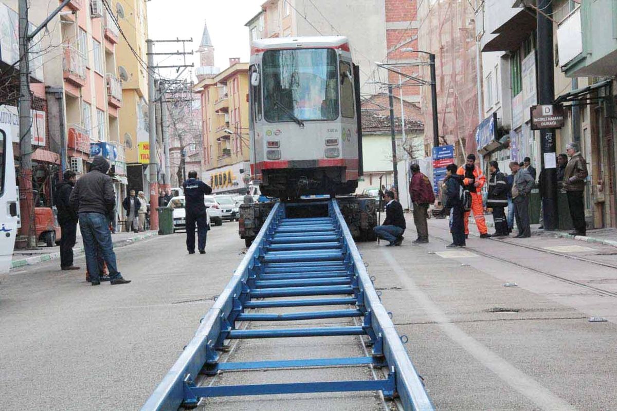 Nostaljik Tramvay Gençleşip Yediselviler\'e Uzayacak