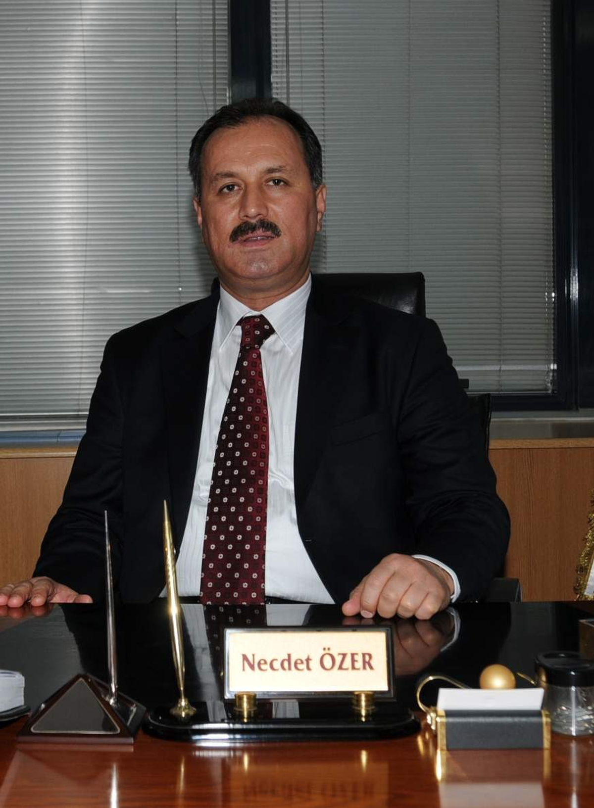 Özer\'den 18 Mart Mesajı