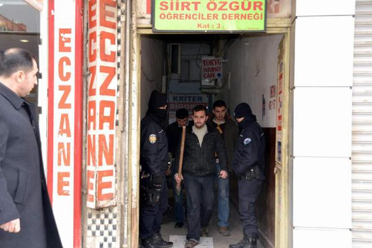 Siirt\'te Nevruz Operasyonu: 32 Gözaltı