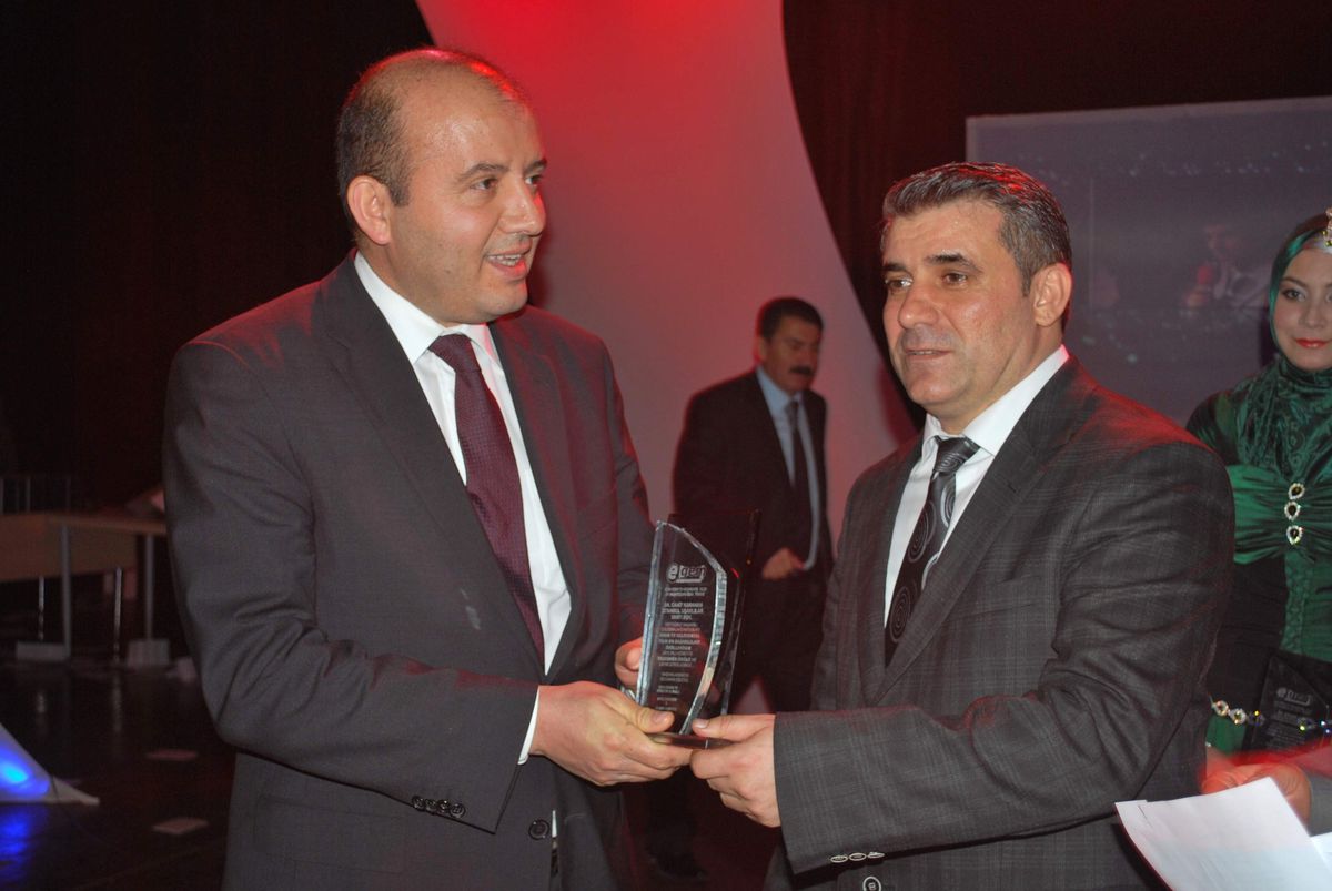 Recep Konuk Yılın Yatırımcısı Seçildi