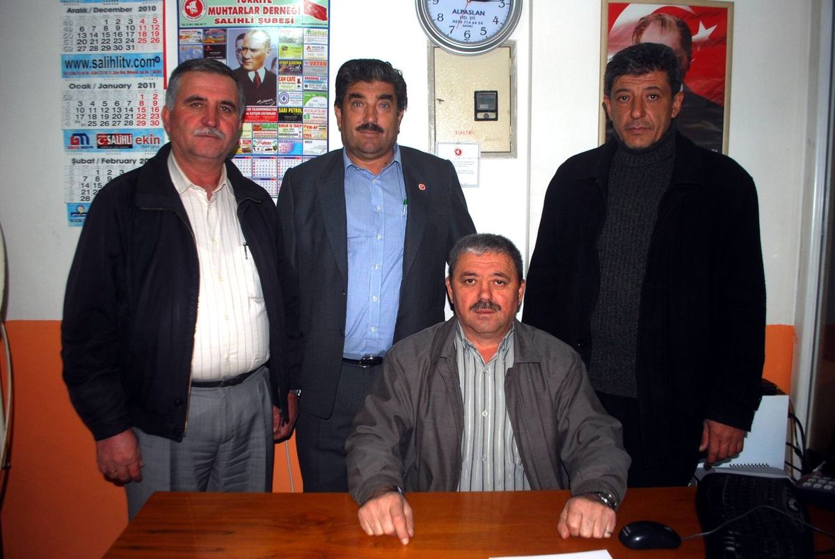 Salihli Muhtarlar Derneği Çalışmalarını Sürdürüyor