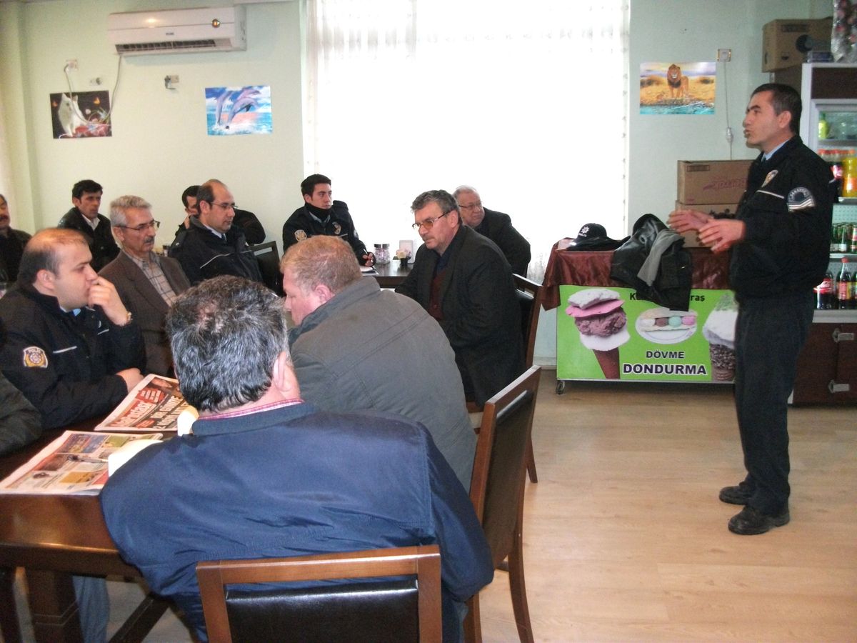 Taraklı'da Toplum Destekli Polislik Toplantısı