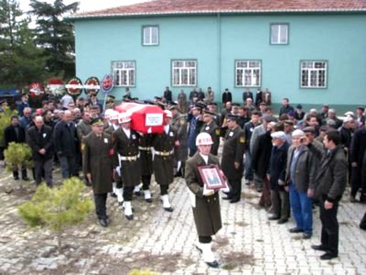 Uzman Çavuş Memleketinde Toprağa Verildi