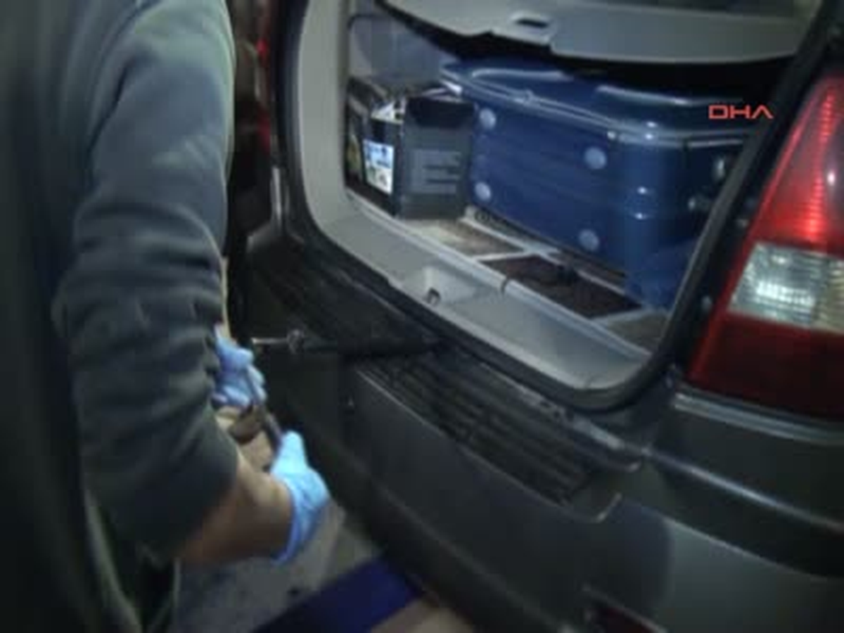 Yedek Lastikten 25 Kilo Uyuşturucu Çıktı