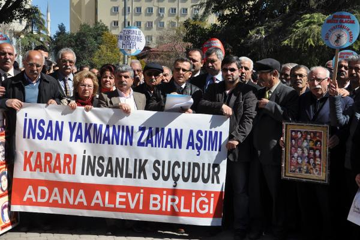 Adana'da Alevi Örgütleri Zaman Aşımını Protesto Etti