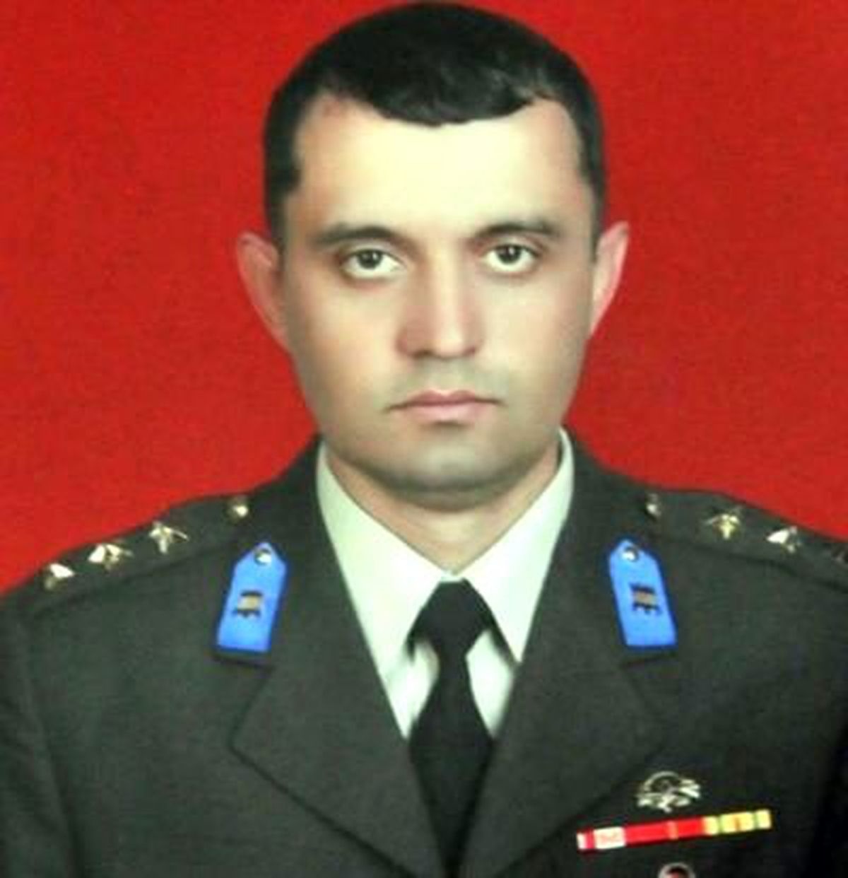 12 Şehide Tören