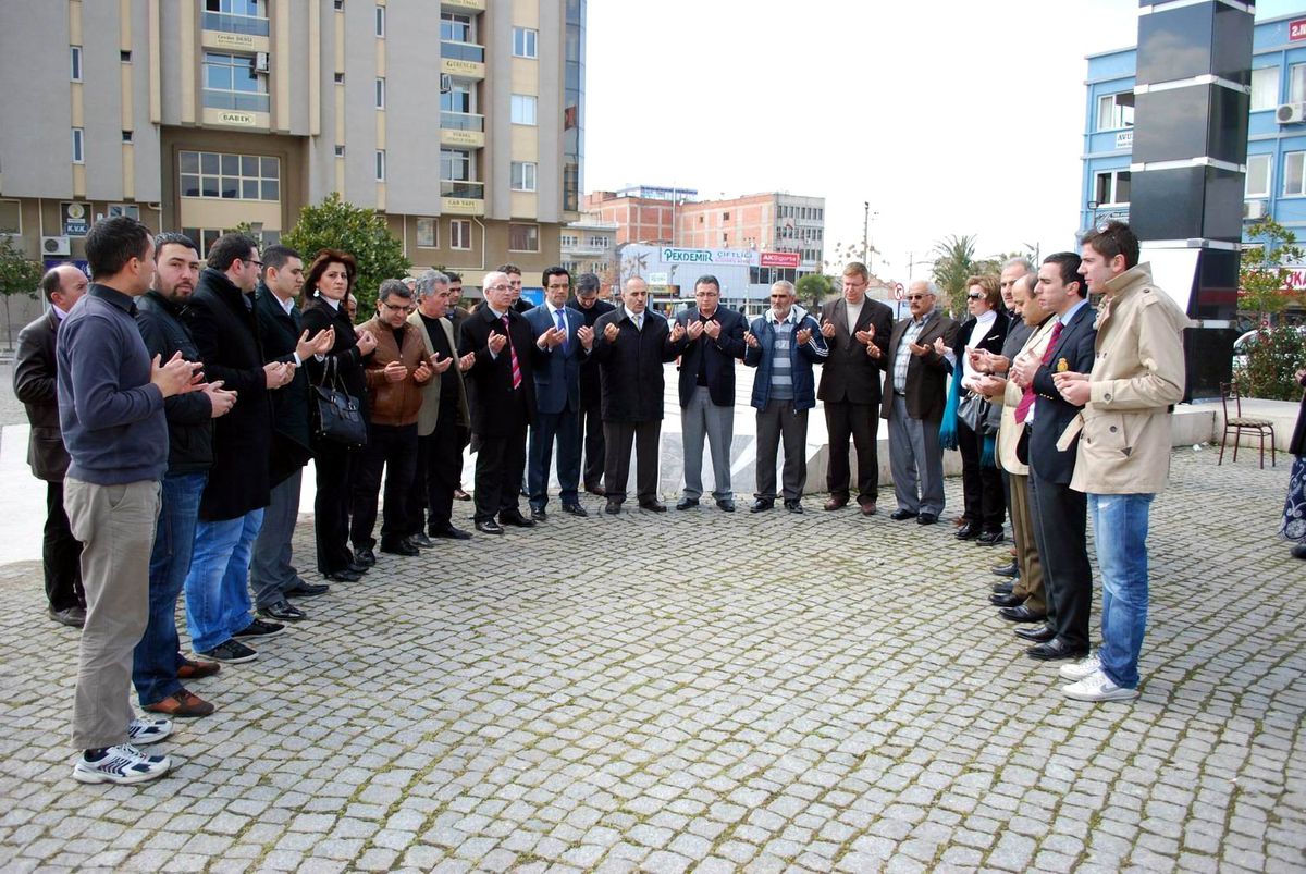 Ak Parti, Şehitler İçin Lokma Döktürdü