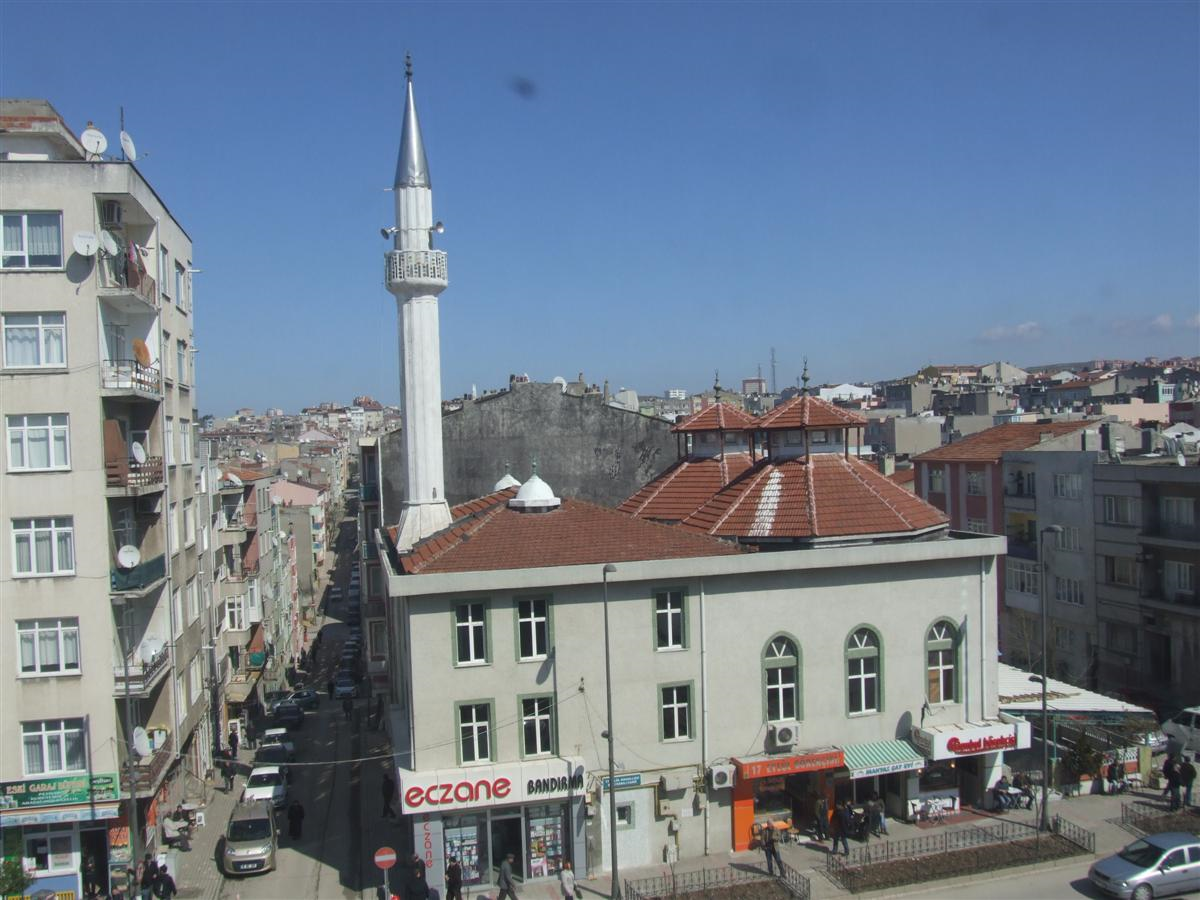 Bandırma'da Garaj Camii Tekrar İbadete Açıldı