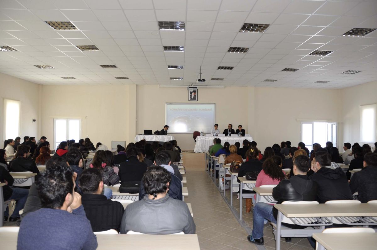 Başarılı Turizmci Tecrübelerini Öğrencilerle Paylaştı