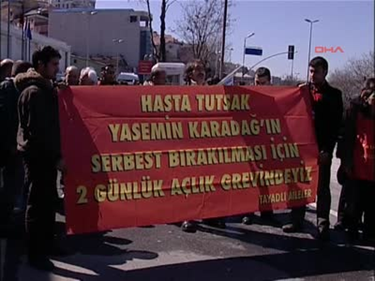 BDP'li Vekillerden Cumartesi Annelerine Destek
