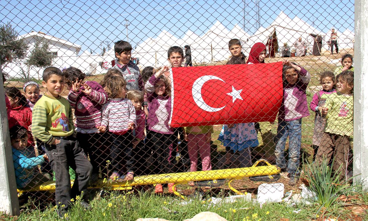Çocuklardan \'Esad\' Protestosu
