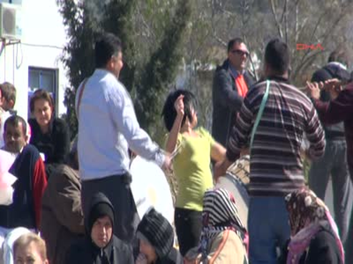 Develer Anaokulu Yararına Güreşti