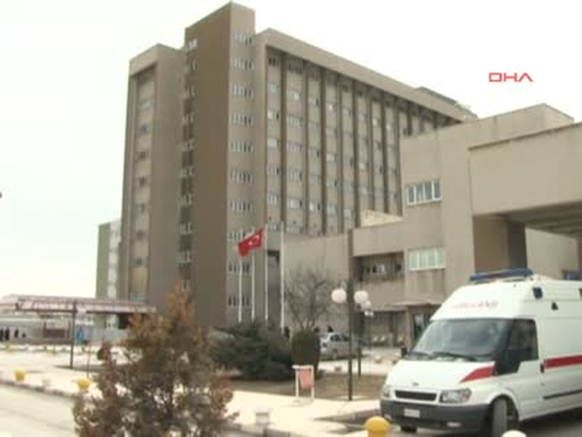 Okuma Uğruna Sağ Kol ve Sol Bacağını Kaybetti