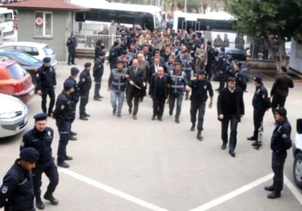 Gözaltı Sayısı 35\'e Çıktı.