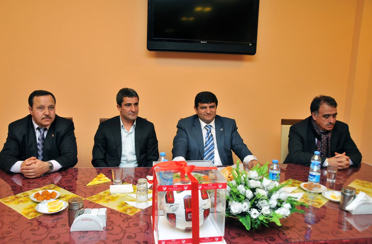 Gümüşhanespor\'dan Plaketli Teşekkür