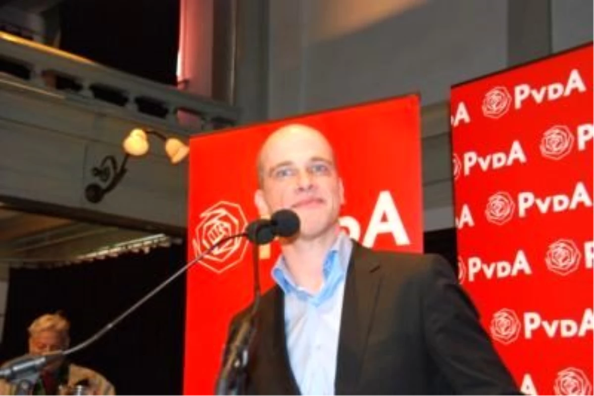 Hollanda\'da İşçi Partisi\'nin Yeni Lideri Diderik Samsom Oldu