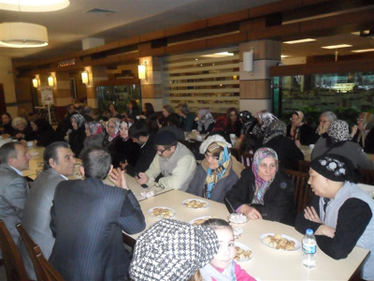 Kadın Meclisi Şehit Aileleri ile Toplandı