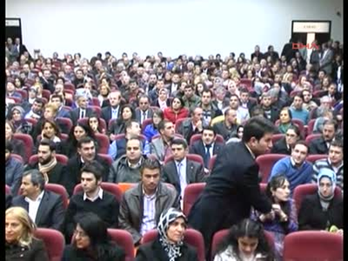 Bakanlar Siyaset Akademisi\'ne Katıldı