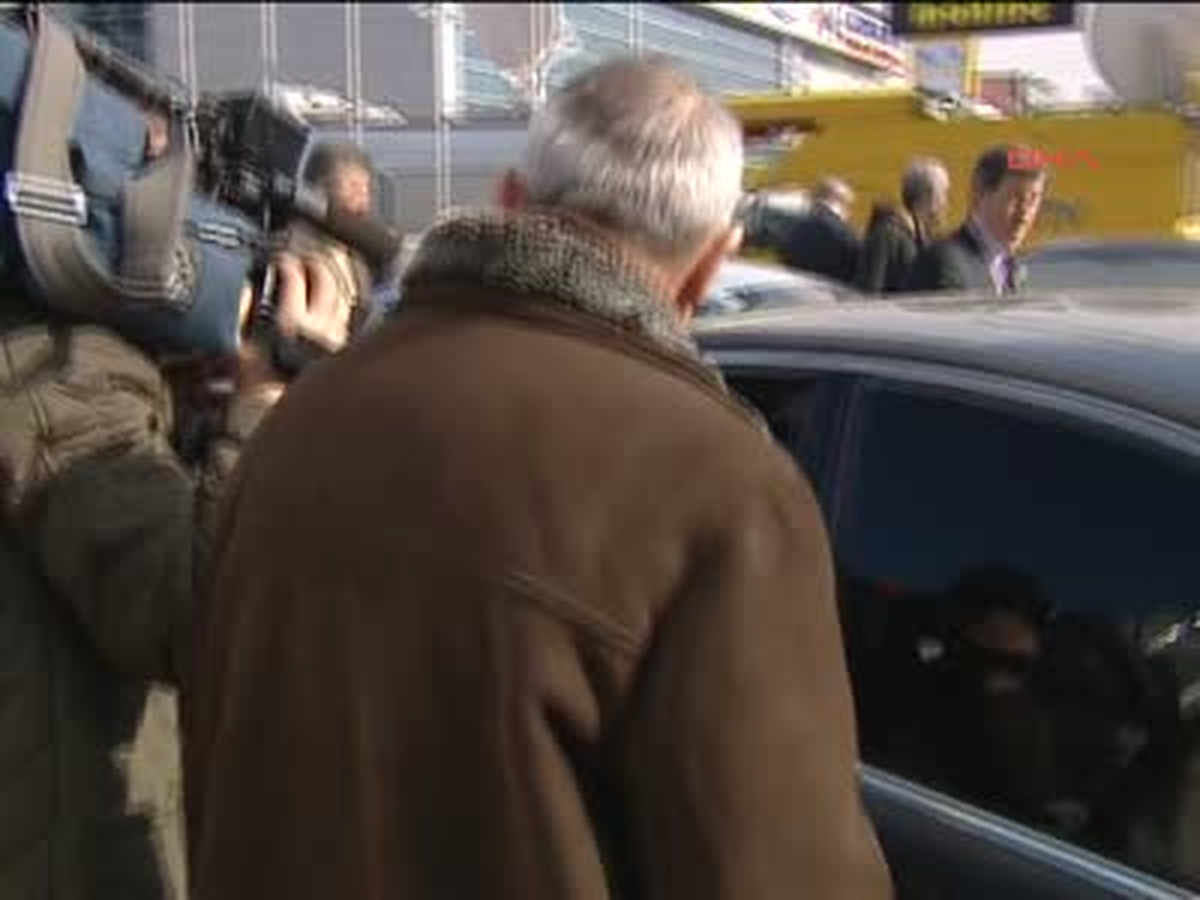Orgeneral Özel ve Kılıçdaroğlu\'ndan Taziye Ziyareti