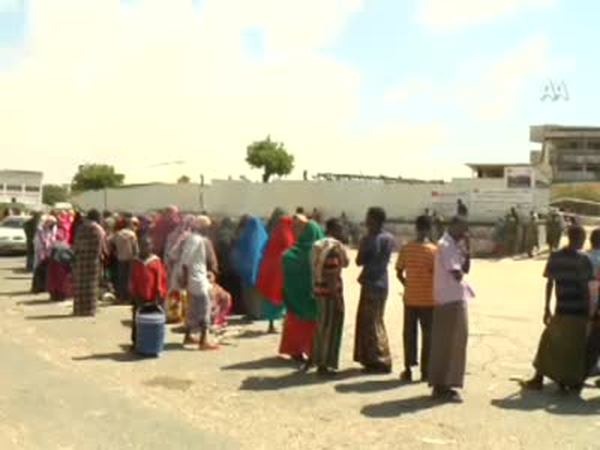 Somali\'de Şifa Dağıtıyorlar