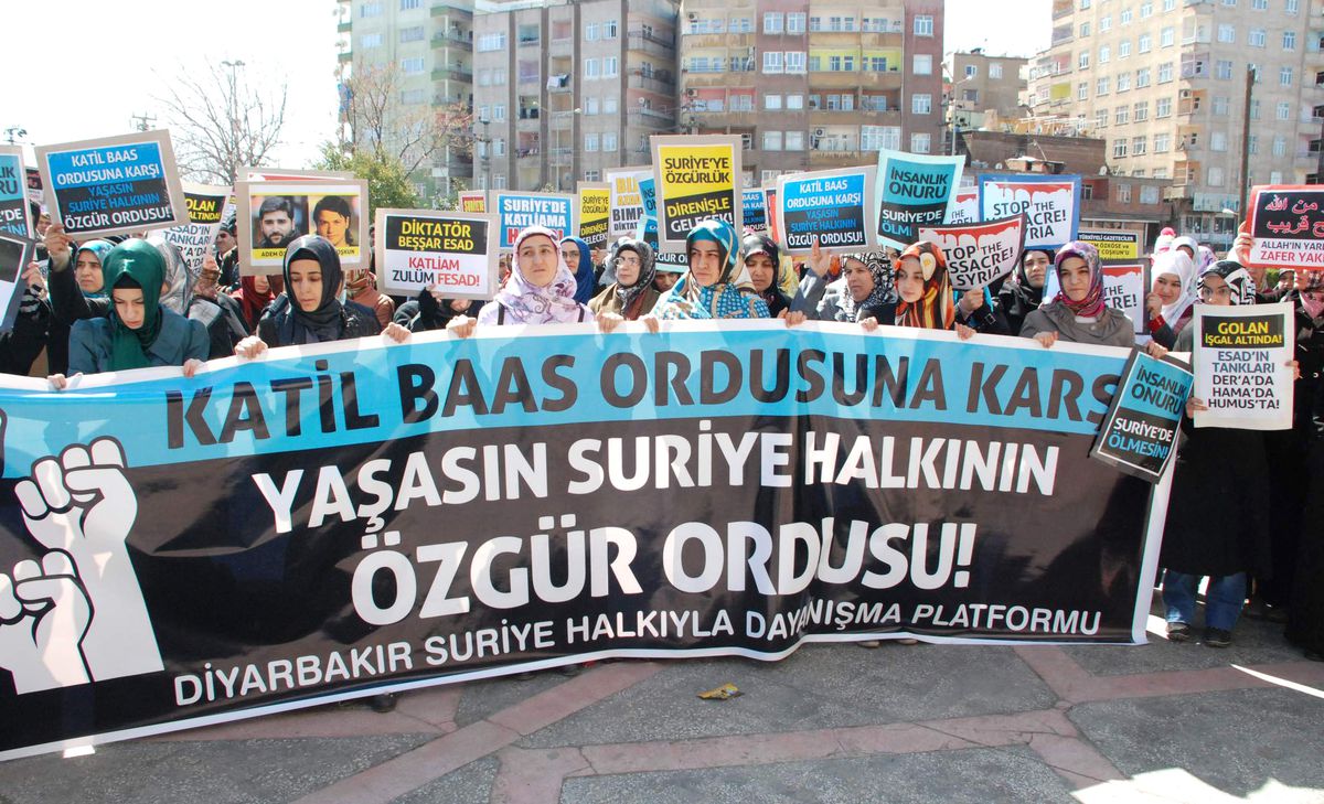 Suriye Halkıyla Dayanışma Platformu, Suriye\'de Yaşananları Protesto Etti