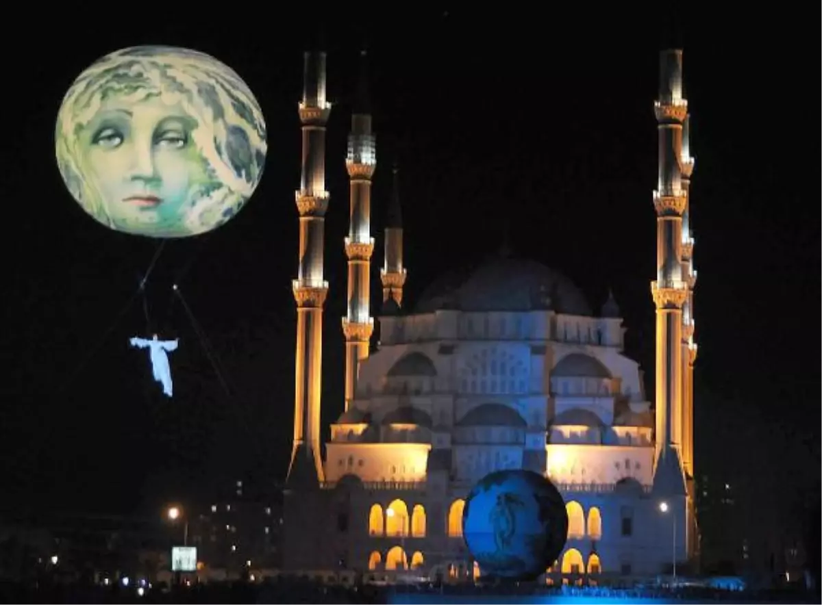 Tiyatro Festivali Suyun Üstünde Görsel Şölenle Açılacak