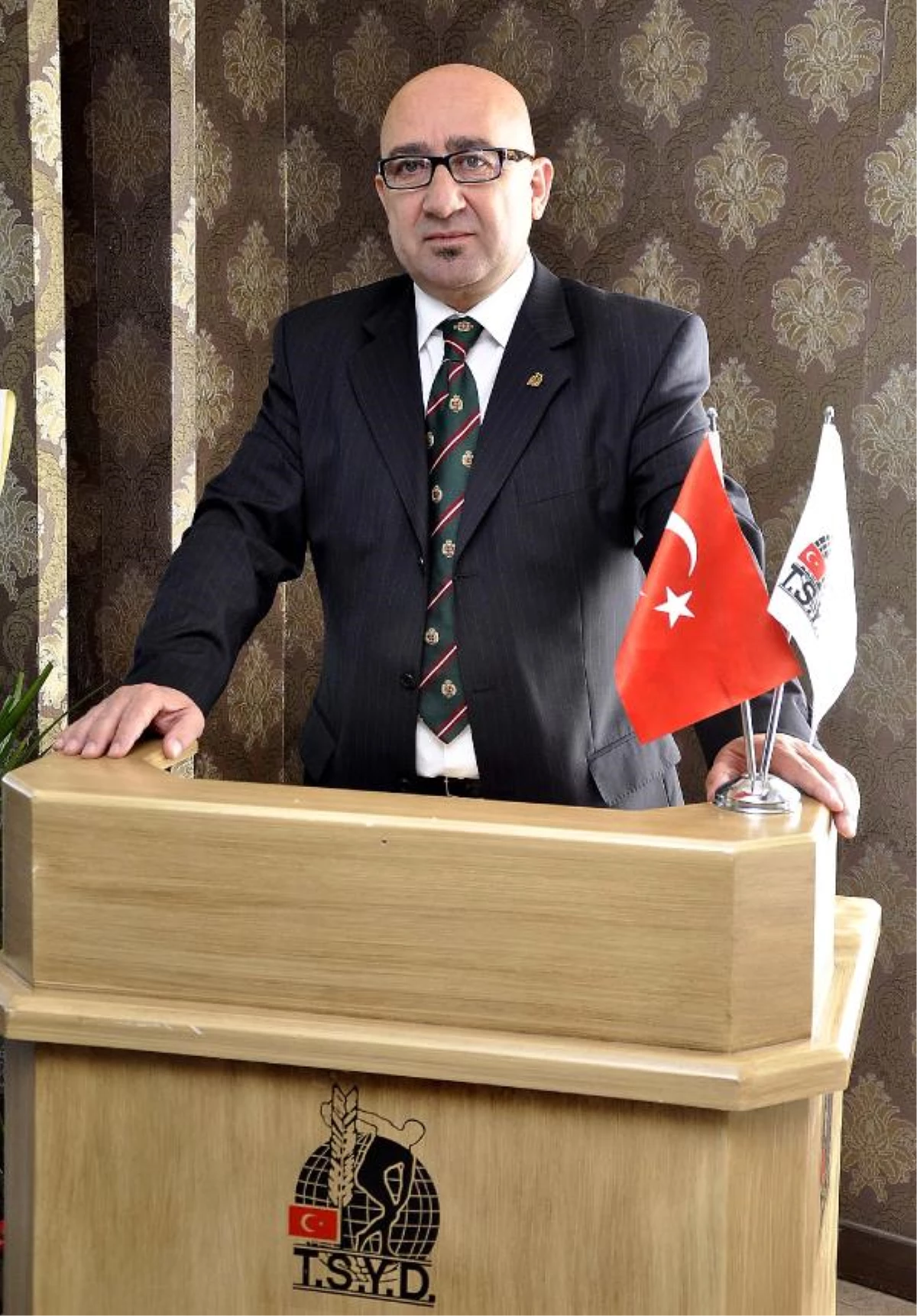 Tsyd Adana Şubesi\'nde Yeni Başkan Adnan Poyraz