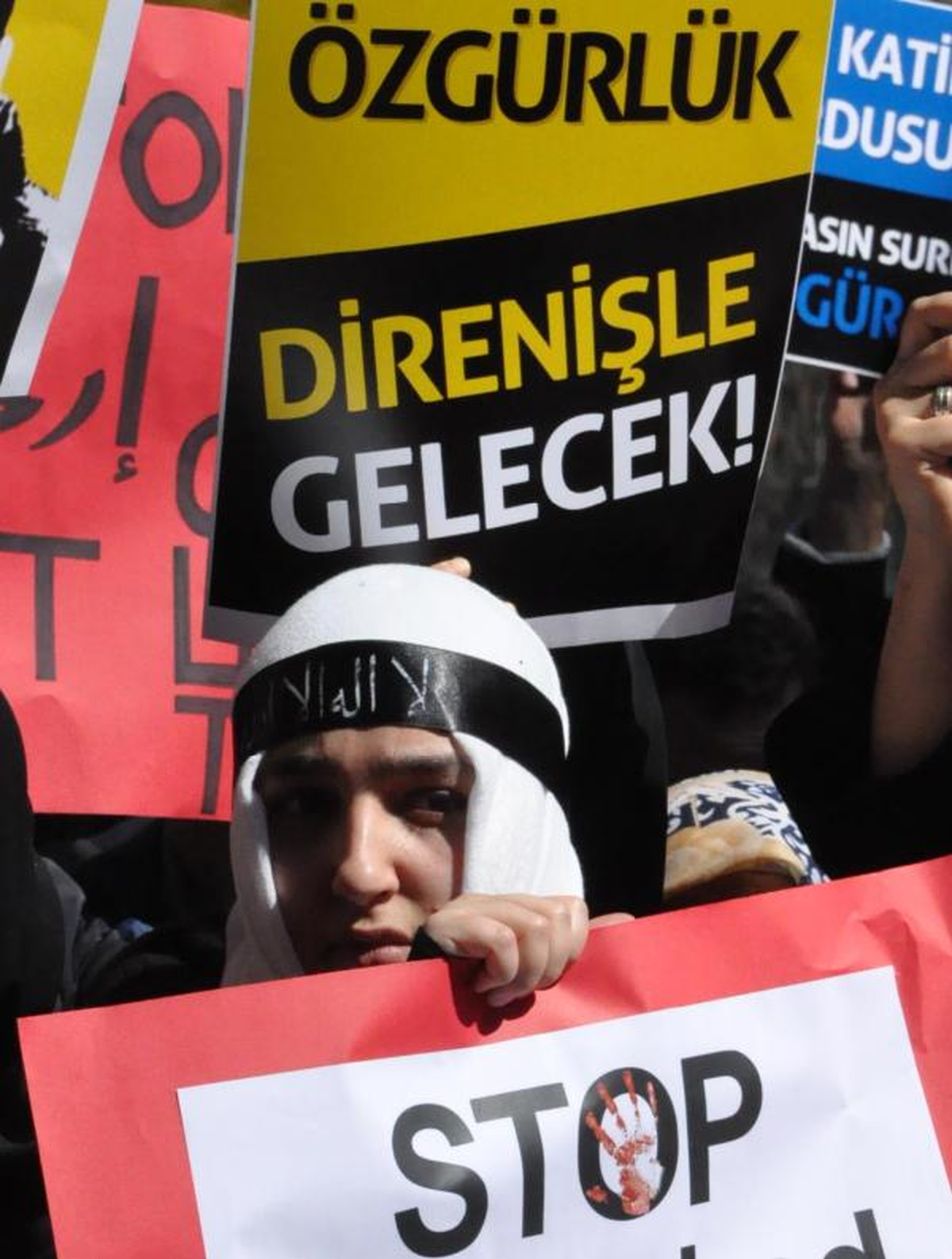 Adana\'da Esad\'ı Protesto Ettiler