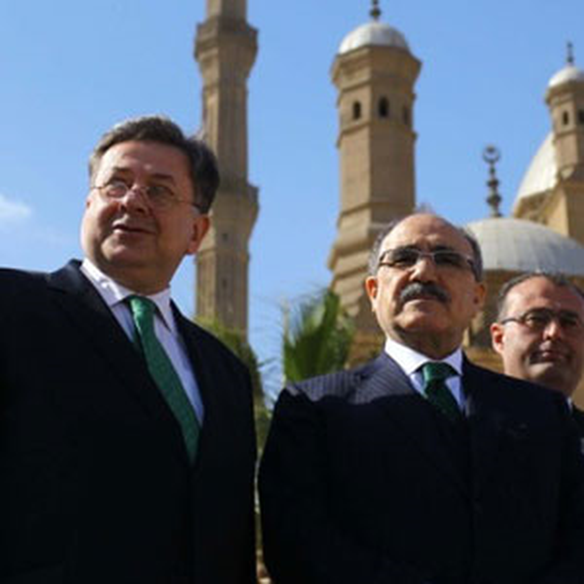 Başbakan Yardımcısı Beşir Atalay Mısır\'da