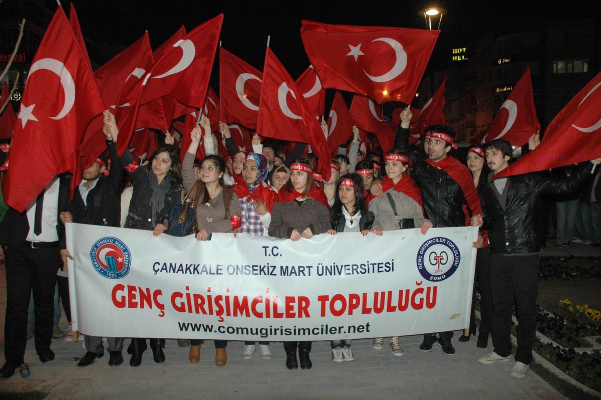 Çanakkale\'de Fener Alayı Etkinliği