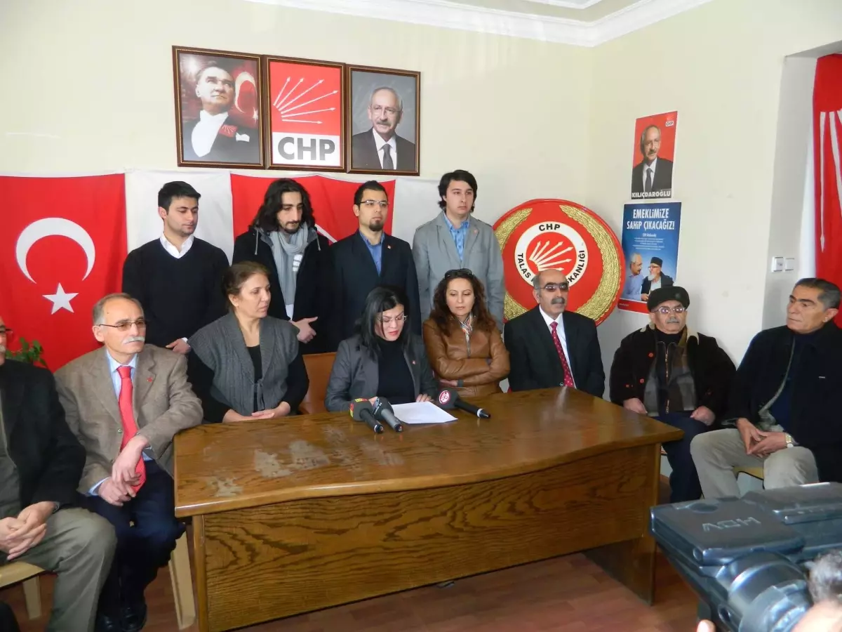 CHP Talas'a Bayan Aday
