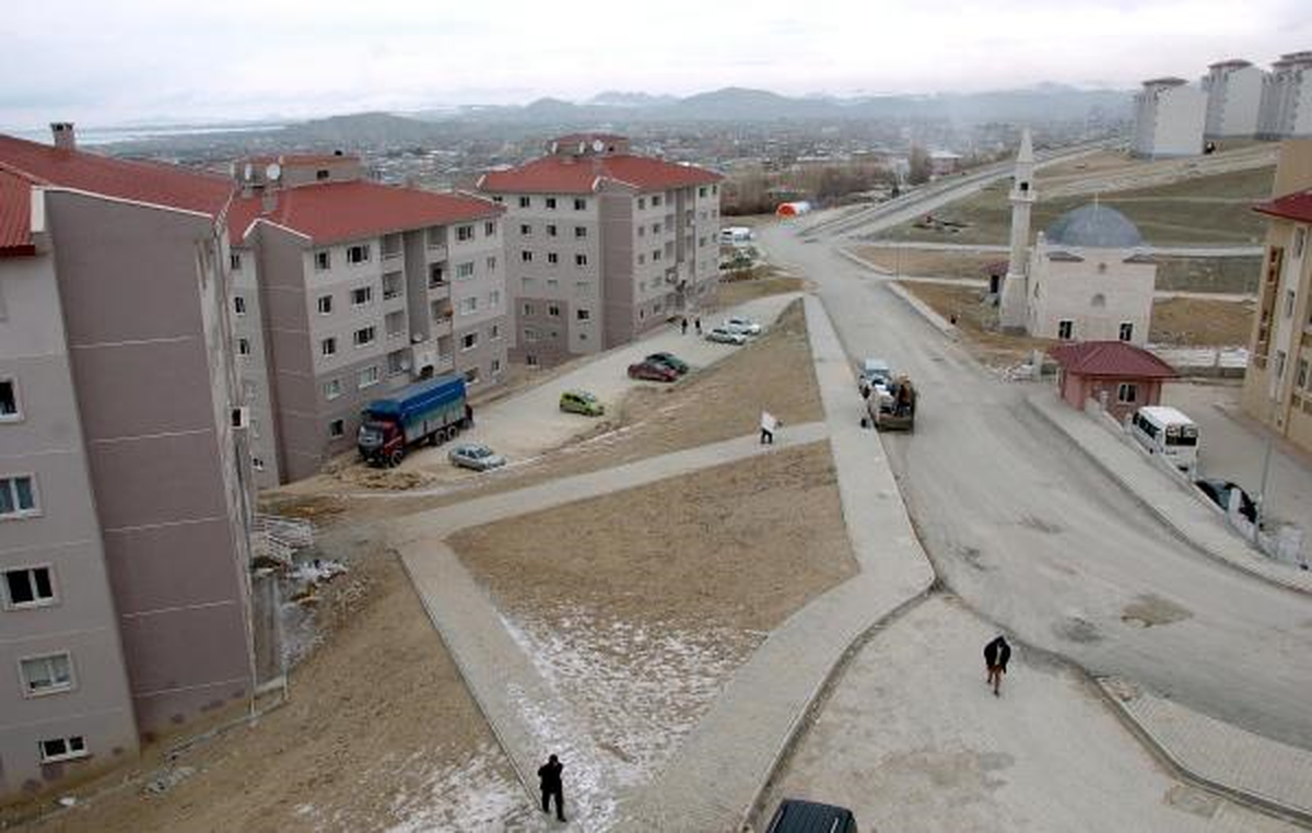 Depremzede Ev Sahiplerinden Kiracıya Darbe