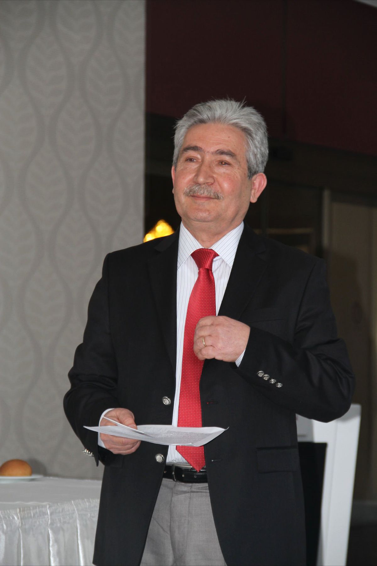 Eğitim Kalitesinde "Donatıdan" Önce "Eğitimci" Gelir
