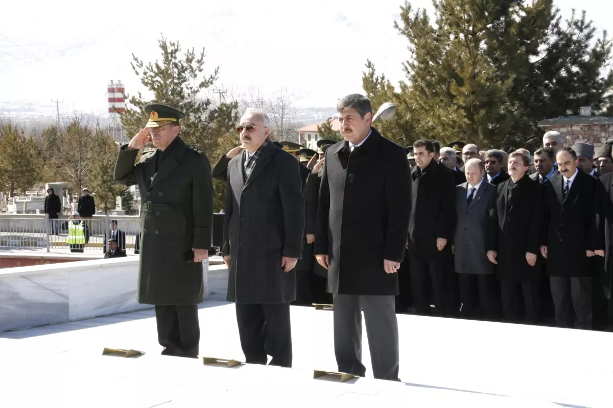 Erzincan'da 18 Mart Şehitler Günü Etkinlikleri