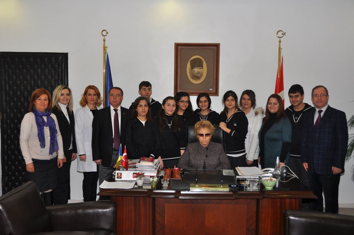 Gkv'liler Sosyal Paylaşım Sitelerini Mercek Altına Aldı