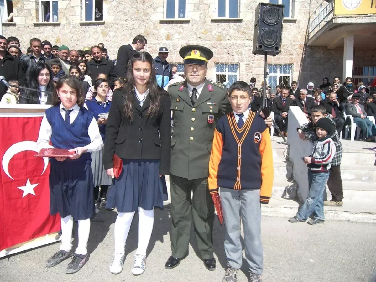 Narman\'ın Düşman İşgalinden Kurtuluşunun 94 Yılı Törenlerle Kutlandı