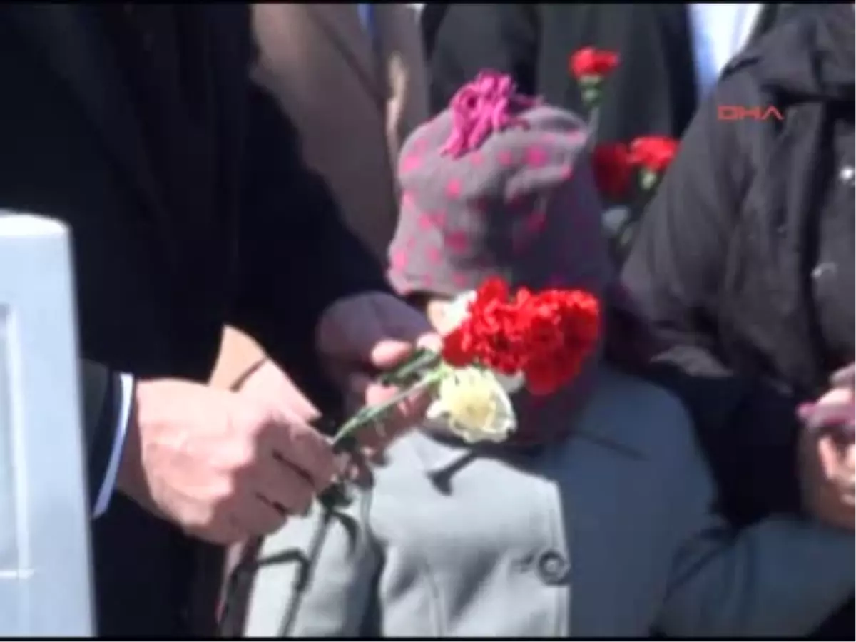 Şehit Kızına ve Şehit Babasına Devlet Övünç Madalyası Verildi