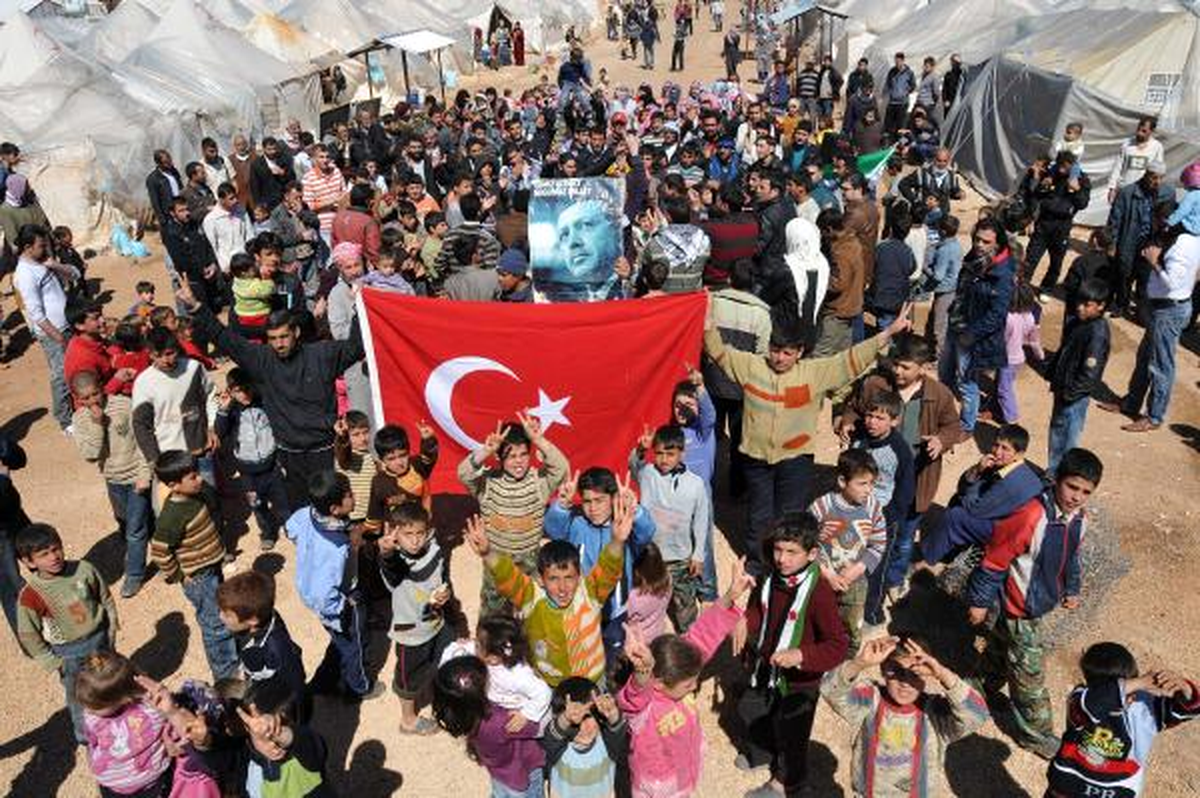 Suriyeli Sığınmacılar Esad\'ı Protesto Etti