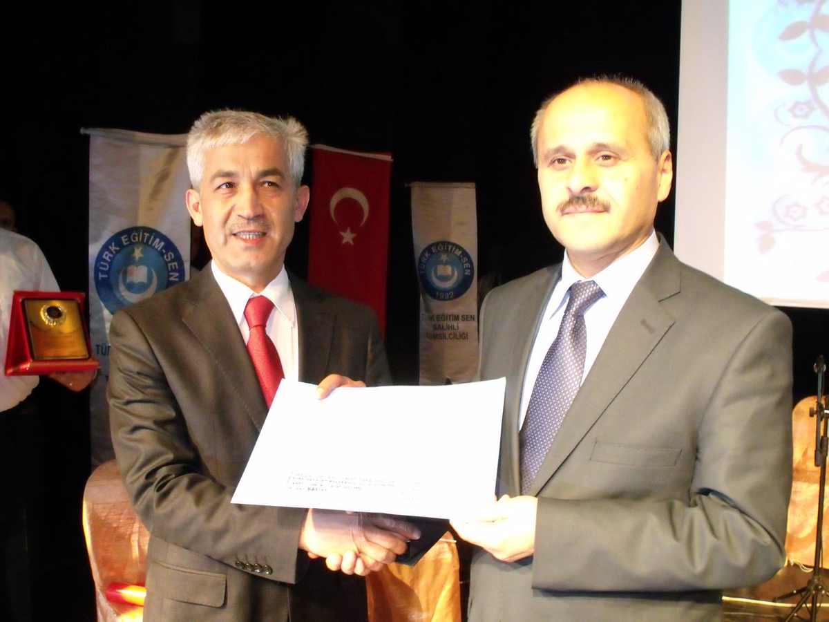 Türk Eğitimsen\'den Türkü ve Şiir Gecesi