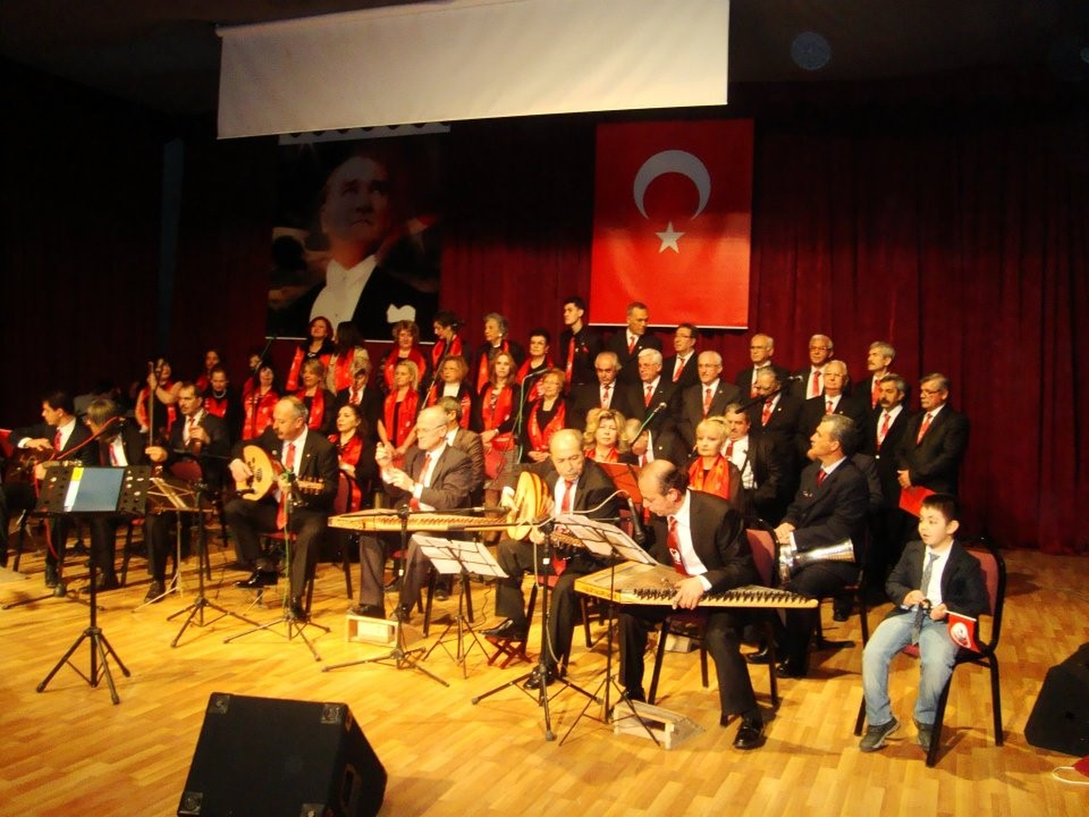 Urla\' Da, Çanakkale Şehitlerine Vefa Gecesi