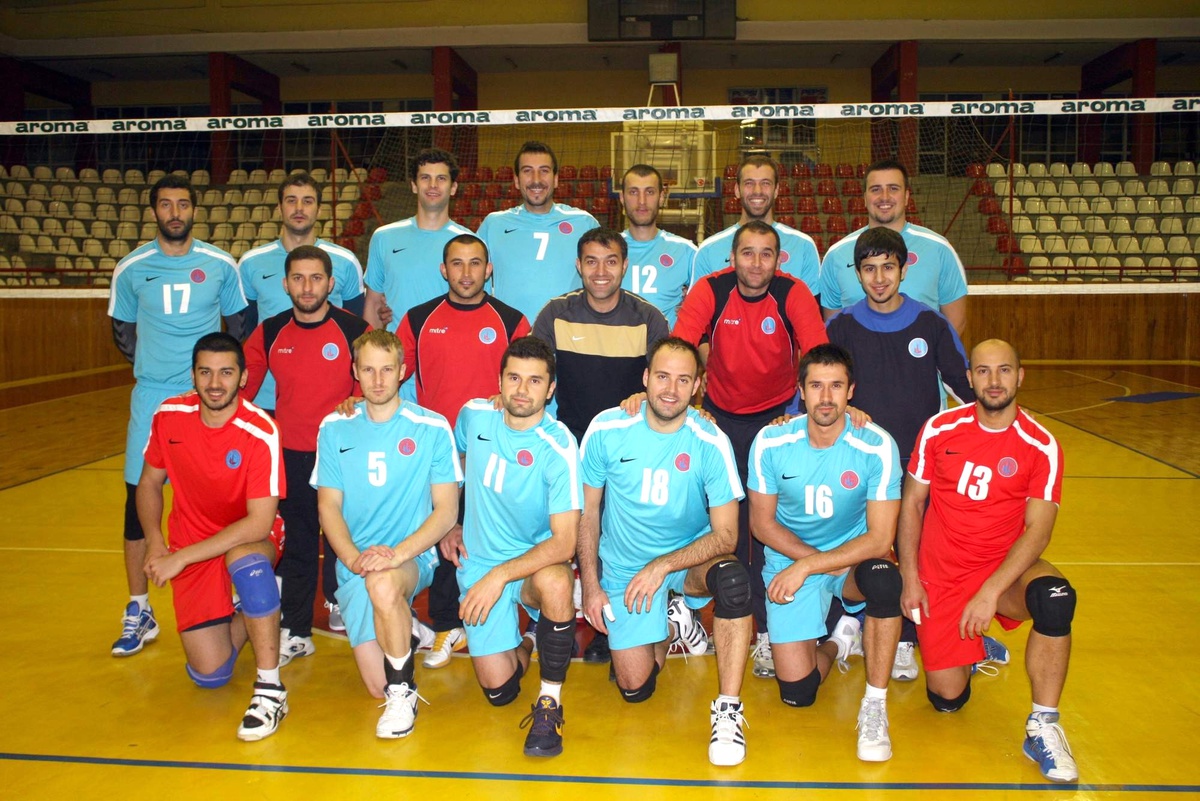 4 Eylül Belediyespor Voleybol Takımı Playoff Peşinde
