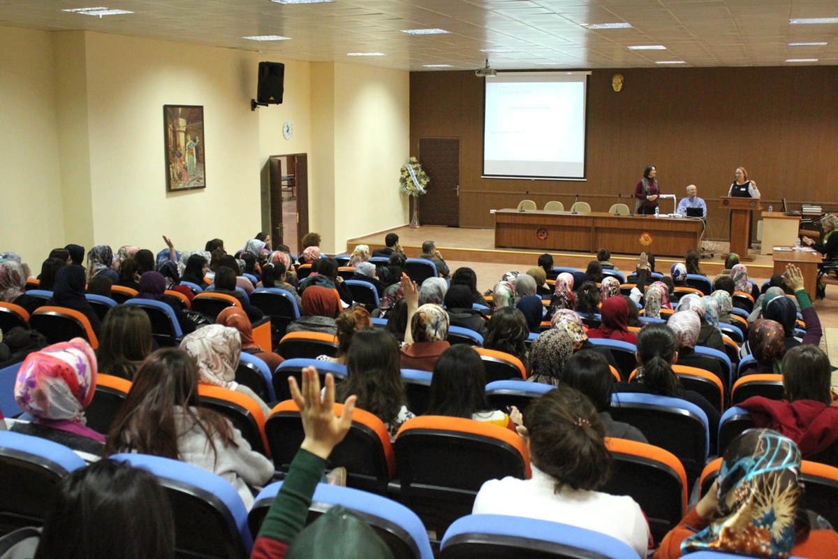 ABD\'li Öğretim Üyeleri Fü\'de Düzenlenen Eğitim Seminerine Katıldı