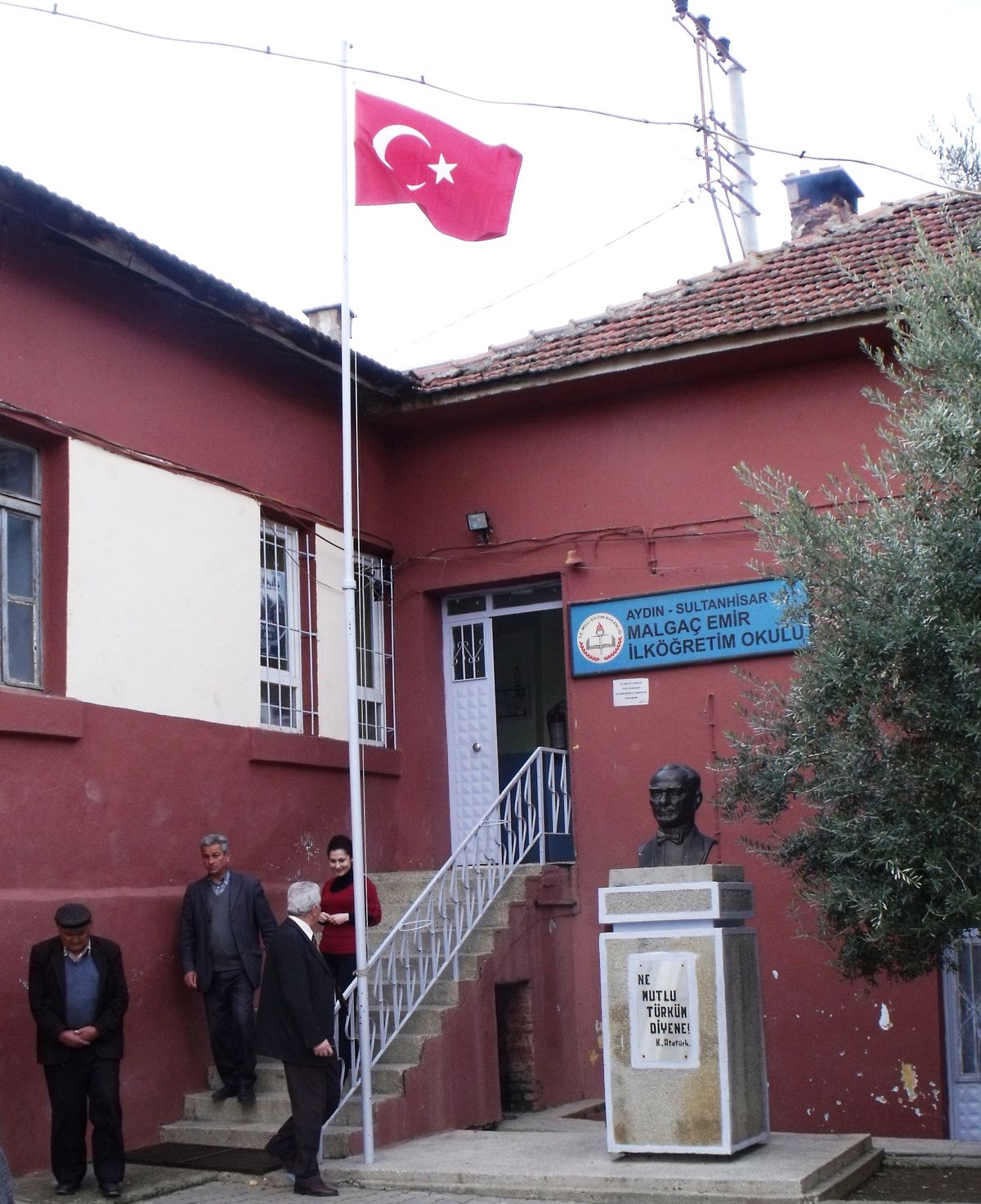 Aydın İl Genel Meclisi Eğitim Komisyonu Malgaçemir Köyü'nün Okul Sorununa El Attı
