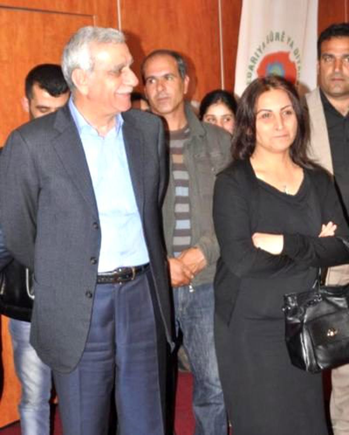 Aysel Tuğluk: Süreç Karışık, Çok Riskler Taşıyor Çatışmalı Ortama Gidiyor