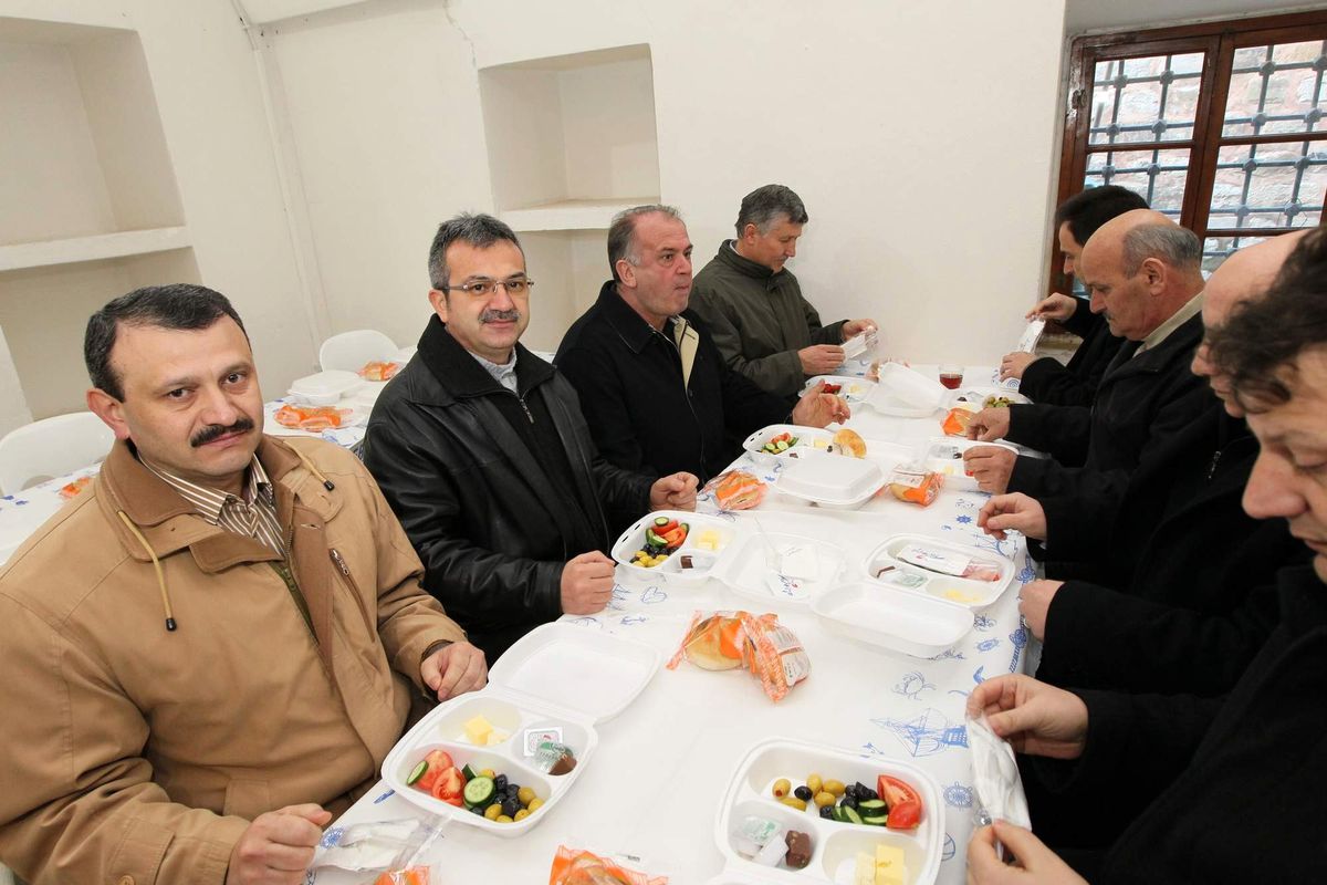 Başkan Adnan Köşker Vatandaşların Sorunlarıyla Yakından İlgileniyor