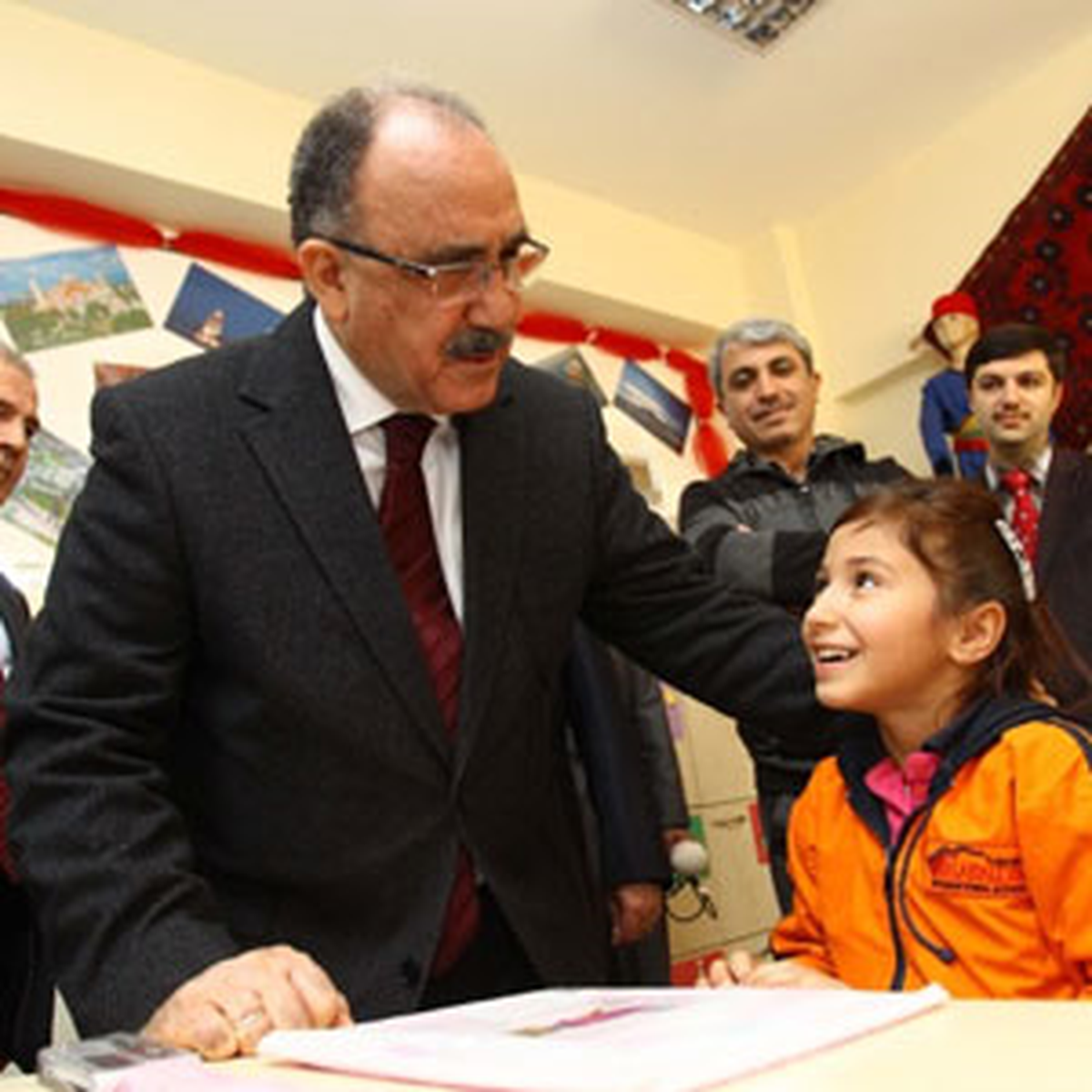 Beşir Atalay Kahire\'de