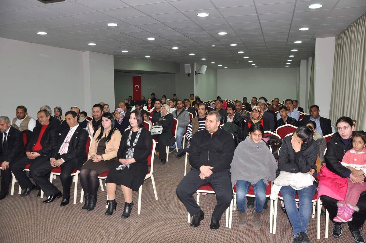 Çağdaş Romanlar Derneği İlk Kongresini Yaptı