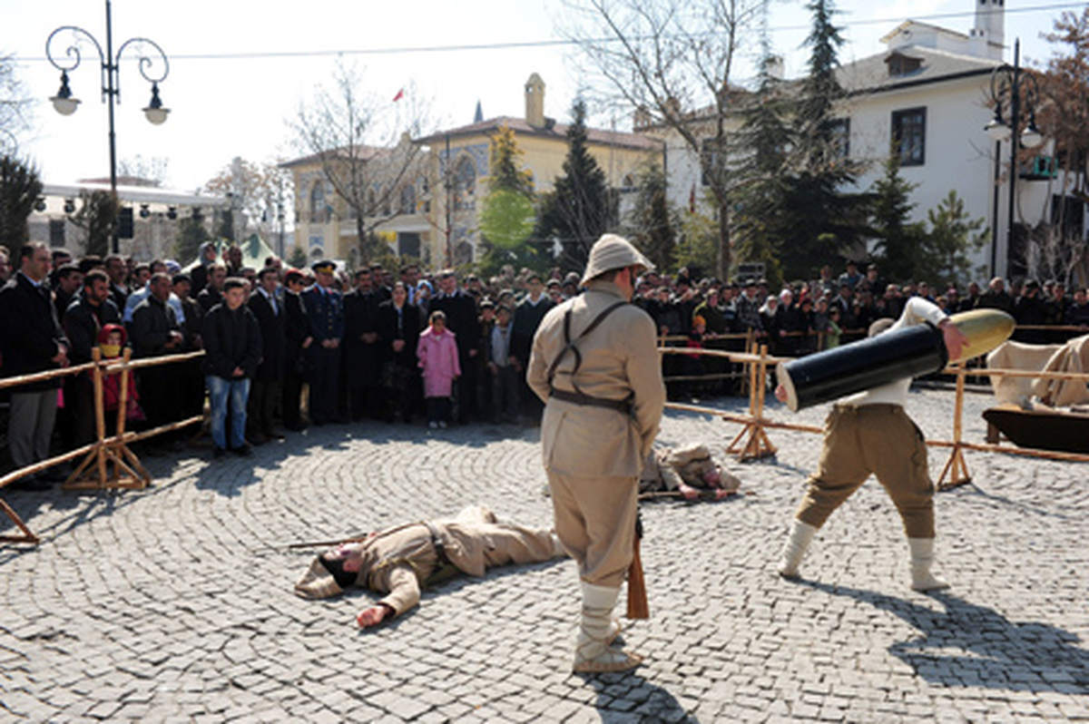 Çanakkale Canlandırmaları İlgiyle İzleniyor